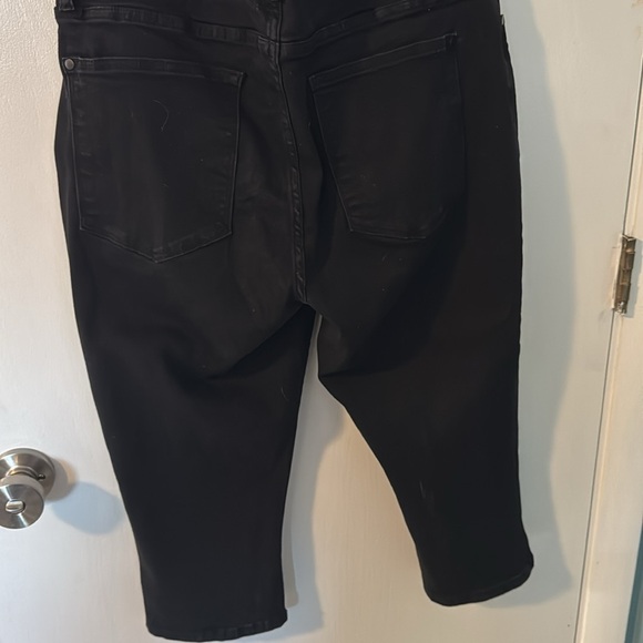 Used Judy Blue Jeans 16w capri fit - Picture 5 of 5